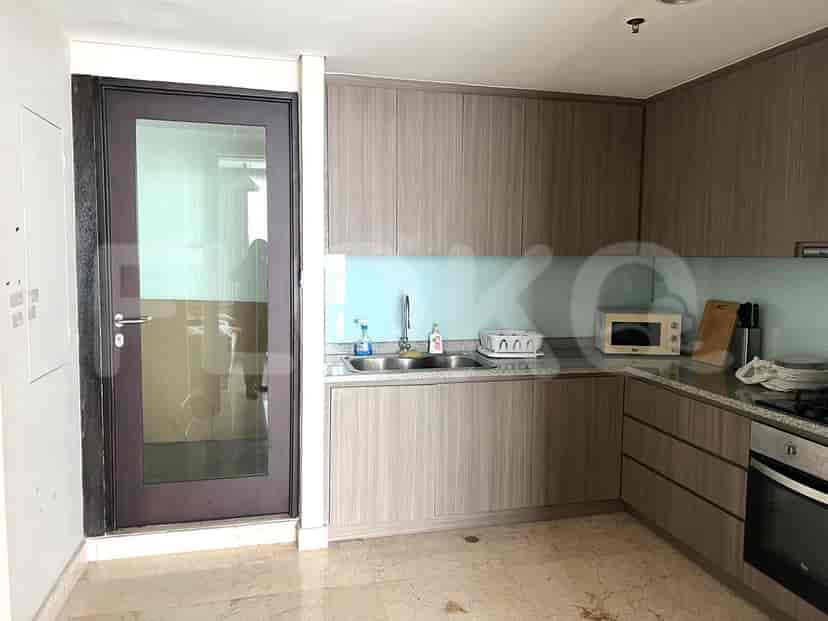 Modern kitchen with cabinetry and appliances.