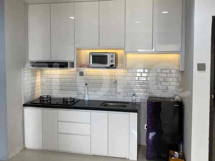 Tipe 2 Kamar Tidur di Lantai Tinggi untuk disewakan di Cosmo Mansion - fth059 2
