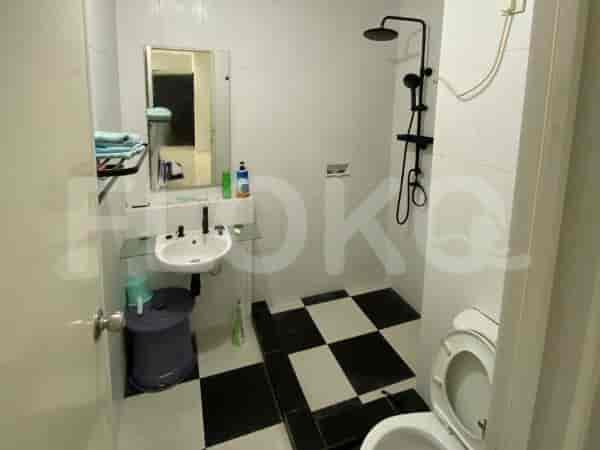 Tipe 2 Kamar Tidur di Lantai Tinggi untuk disewakan di Cosmo Mansion - fth059 5