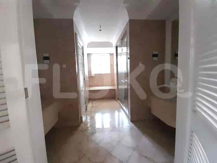 3 Bedroom on High Floor for Rent in Dharmawangsa Residence - fci389 13