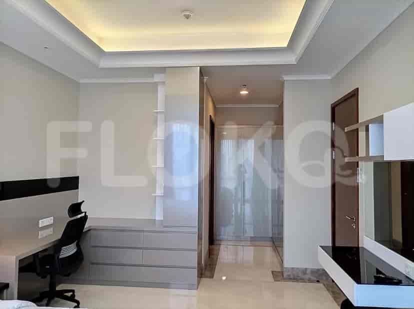Hallway with desk area.