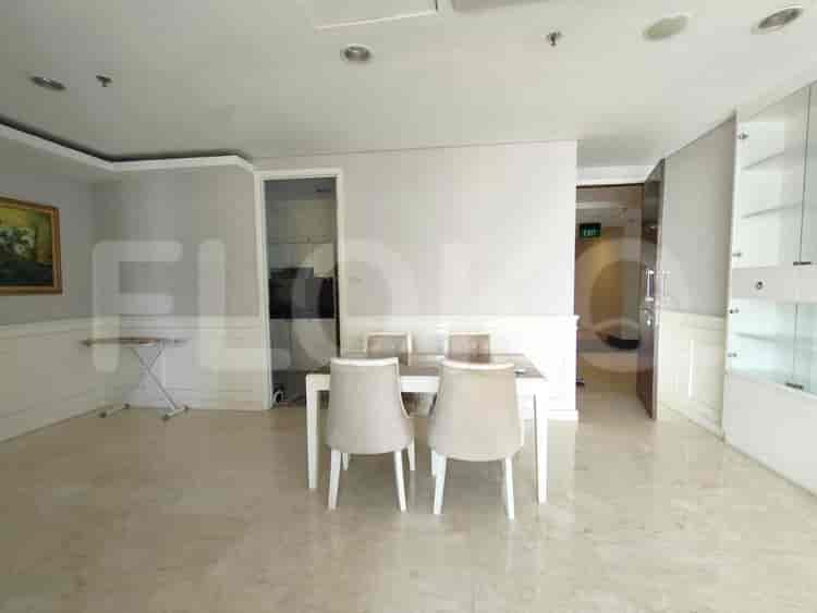 2 Bedroom on Middle Floor for Rent in Empryreal Kuningan Apartment - fku226 7