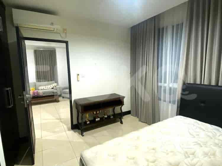 Tipe 2 Kamar Tidur di Lantai Menengah untuk disewakan di Essence Darmawangsa Apartemen - fci8ce 1