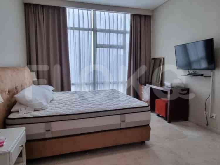 Tipe 2 Kamar Tidur di Lantai Tinggi untuk disewakan di Essence Darmawangsa Apartemen - fcie87 4