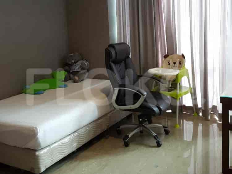 Tipe 3 Kamar Tidur di Lantai Menengah untuk disewakan di Essence Darmawangsa Apartemen - fcif5a 3