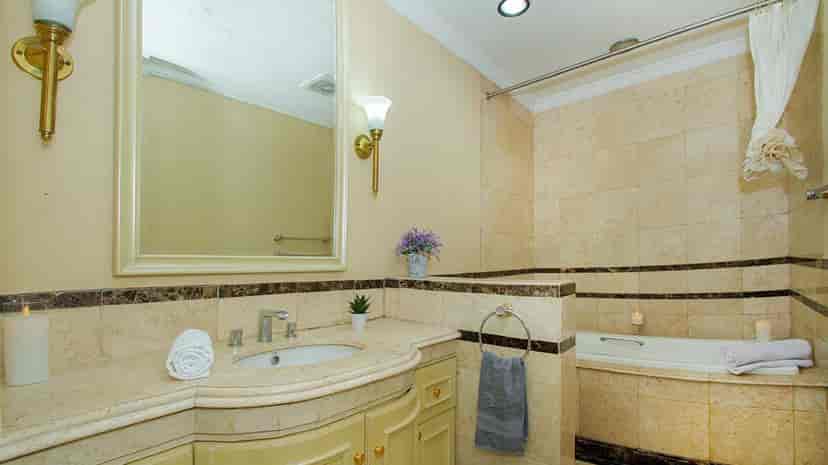 Bathroom with a bathtub.
