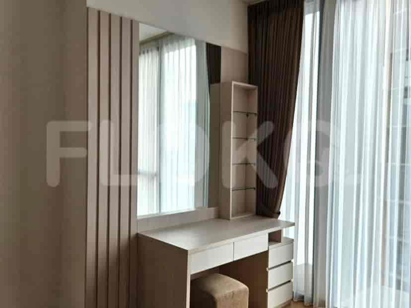 Vanity table with mirror.