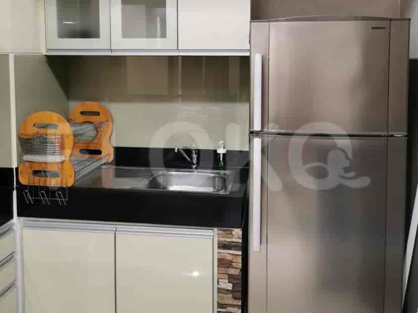 Modern kitchen featuring cabinetry and appliances.