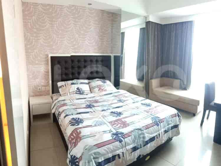 2 Bedroom on Middle Floor for Rent in Kemang Village Residence - fke70a 5