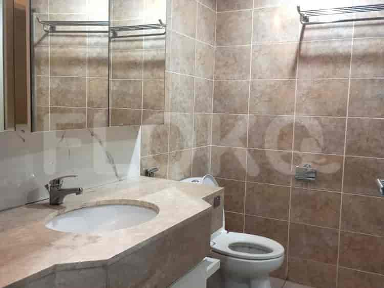 2 Bedroom on Middle Floor for Rent in Kemang Village Residence - fke70a 7