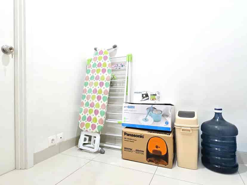 Utility room with laundry facilities.