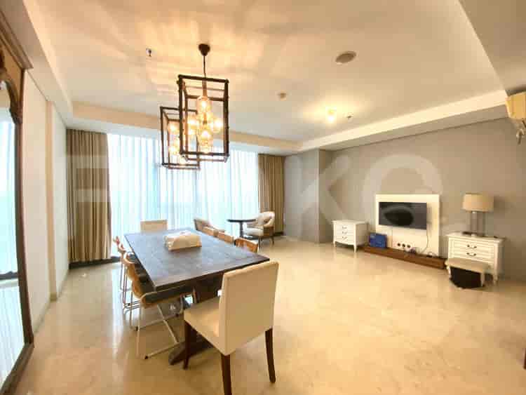 Tipe 3 Kamar Tidur di Lantai Menengah untuk disewakan di Lavanue Apartemen - fpa66d 1