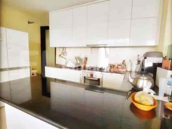 Tipe 3 Kamar Tidur di Lantai Tinggi untuk disewakan di Nirvana Residence Apartemen - fke63a 1