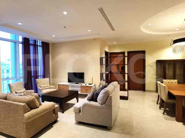 3 Bedroom on High Floor for Rent in Oakwood Premier Cozmo Apartment - fku5a0 1