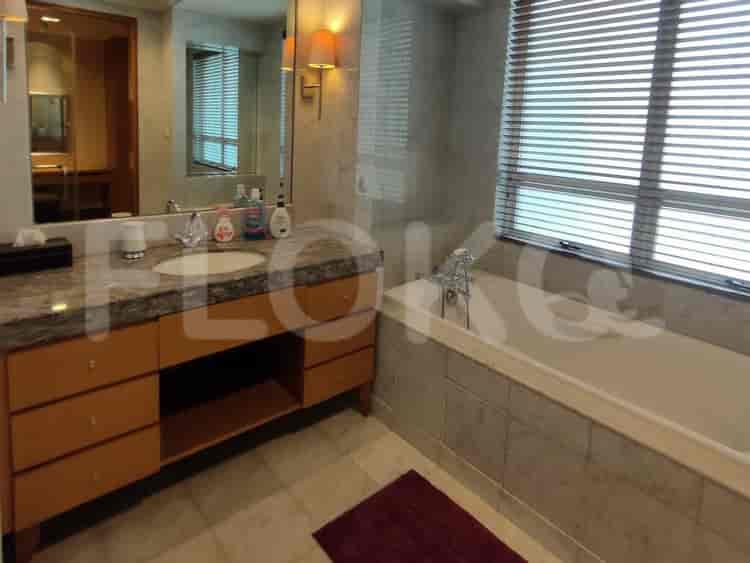 2 Bedroom on Middle Floor for Rent in Pakubuwono Residence - fga75a 7