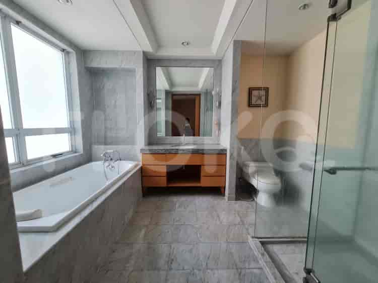 2 Bedroom on High Floor for Rent in Pakubuwono Residence - fgad67 7