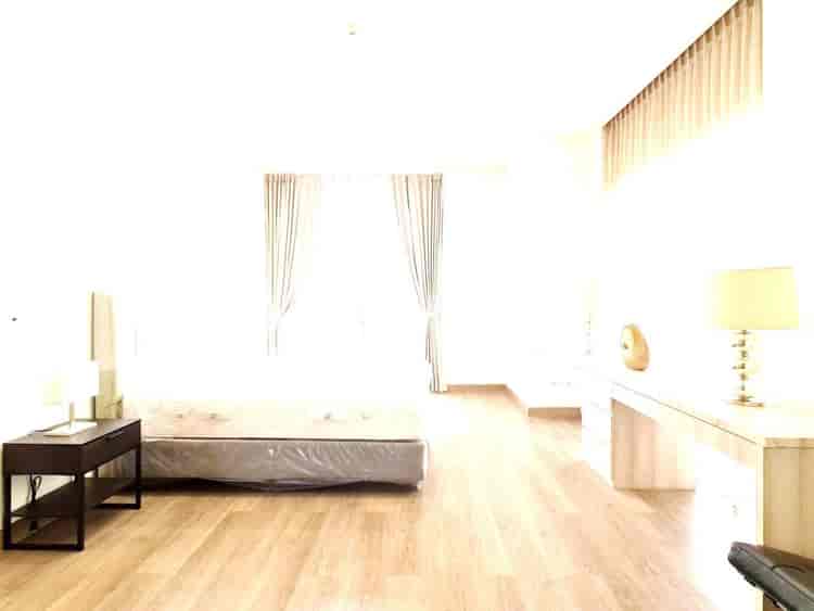2 Bedroom on Low Floor for Rent in Pakubuwono Spring Apartment - fga8ac 4
