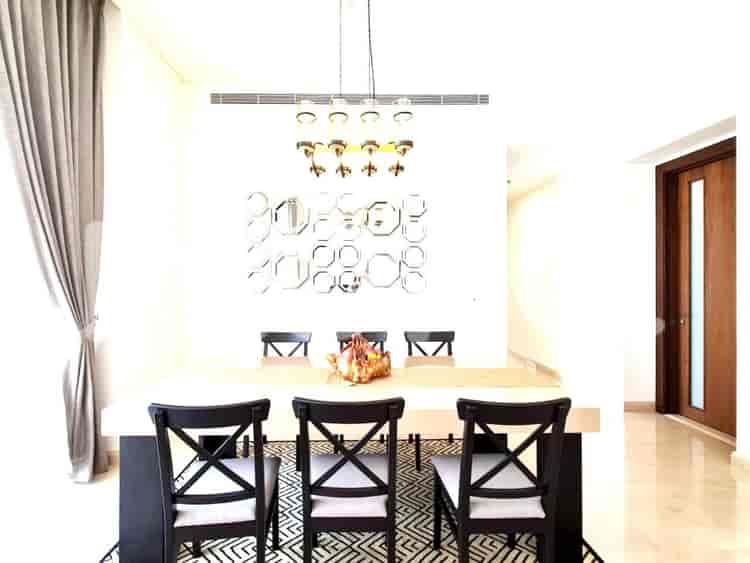 2 Bedroom on Low Floor for Rent in Pakubuwono Spring Apartment - fga8ac 6