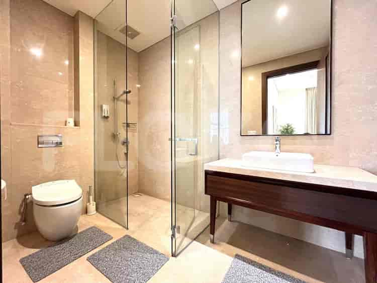 2 Bedroom on High Floor for Rent in Pakubuwono Spring Apartment - fgaaf9 11