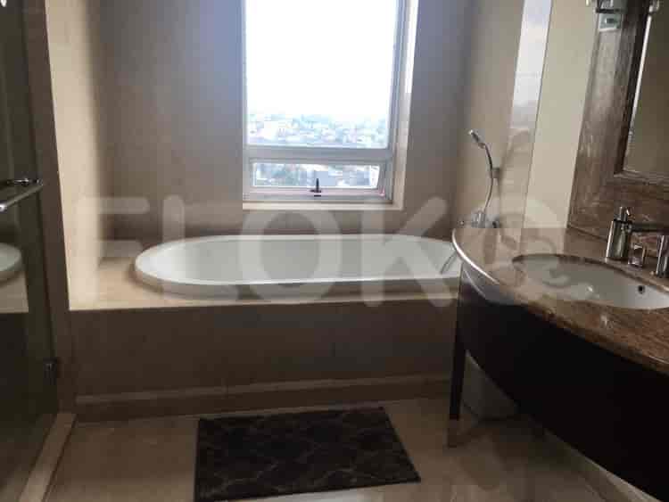 3 Bedroom on Middle Floor for Rent in Pakubuwono View - fga598 7
