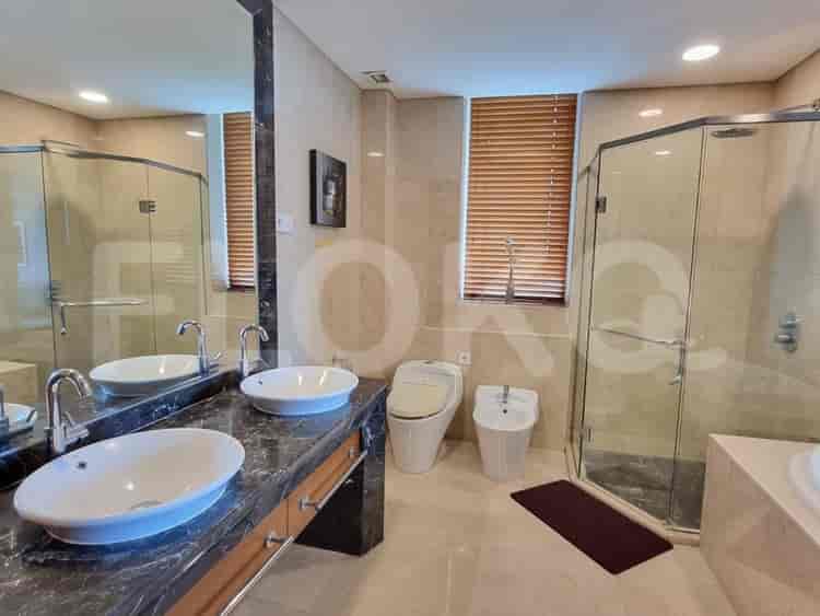3 Bedroom on Middle Floor for Rent in Senayan City Residence - fse9fd 6