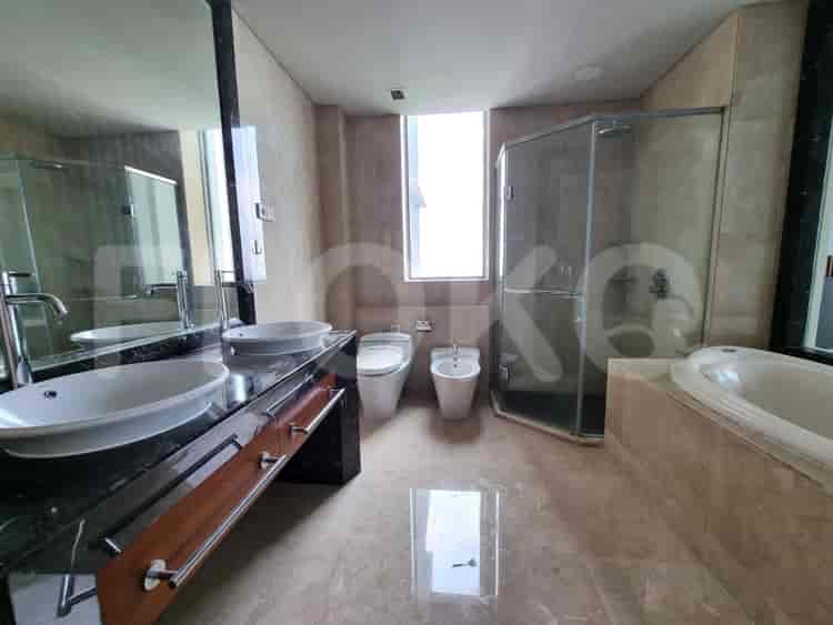 3 Bedroom on Middle Floor for Rent in Senayan City Residence - fse1b4 10