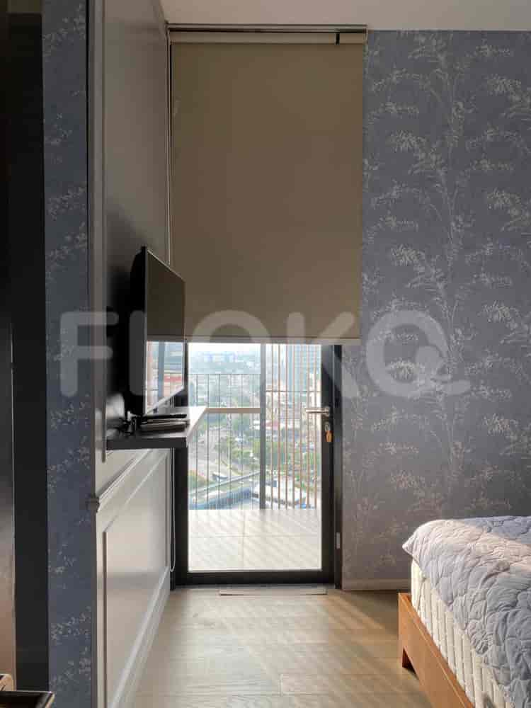2 Bedroom on Middle Floor for Rent in Senopati Suites - fse547 4