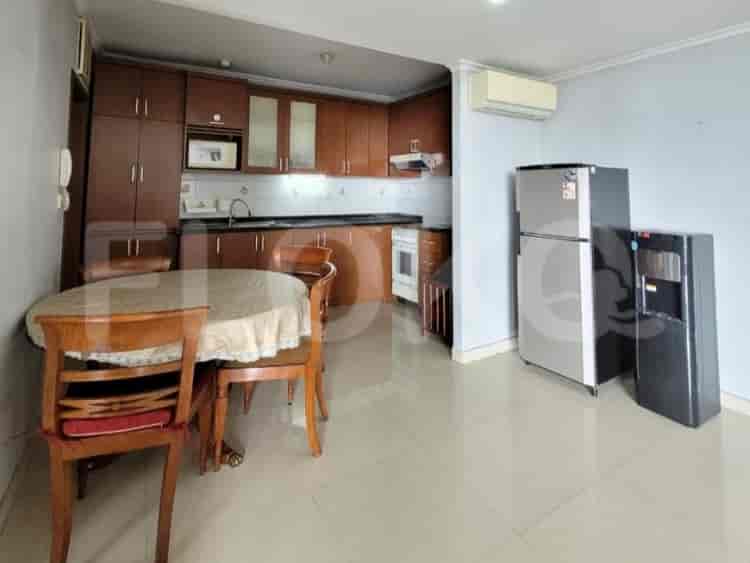 Tipe 3 Kamar Tidur di Lantai Rendah untuk disewakan di Taman Rasuna Apartemen - fku832 3