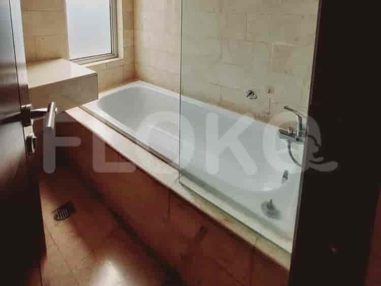 2 Bedroom on Middle Floor for Rent in The Grove Apartment - fkudaa 7