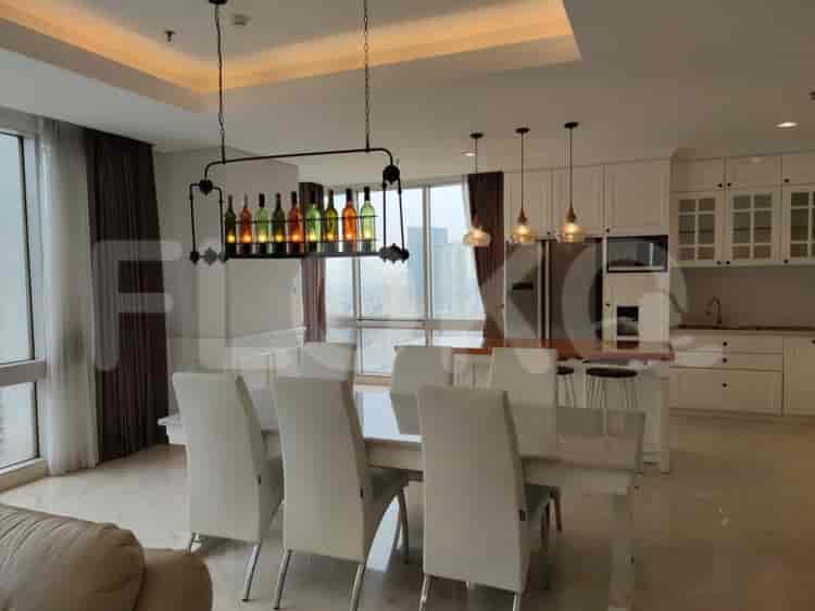 3 Bedroom on Middle Floor for Rent in The Grove Apartment - fku059 5