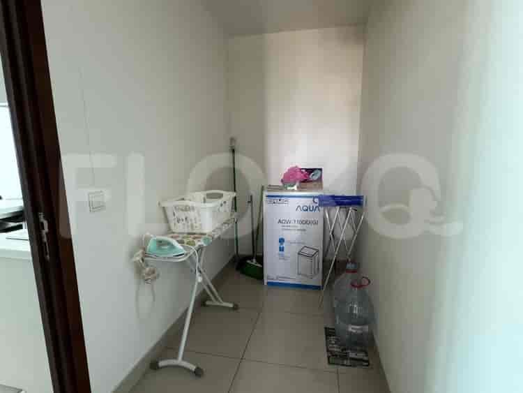 Tipe 2 Kamar Tidur di Lantai Menengah untuk disewakan di The Kensington Royal Suites - fke87f 4