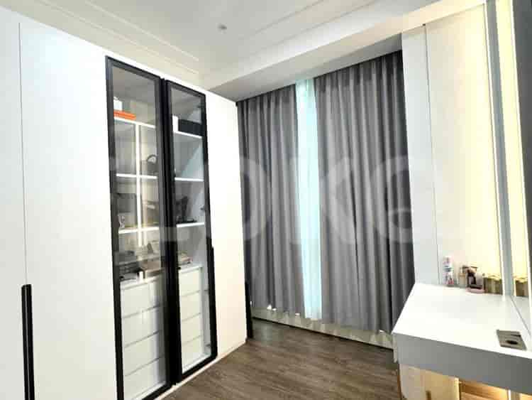 Tipe 3 Kamar Tidur di Lantai Tinggi untuk disewakan di The Peak Apartemen - fsub1a 6