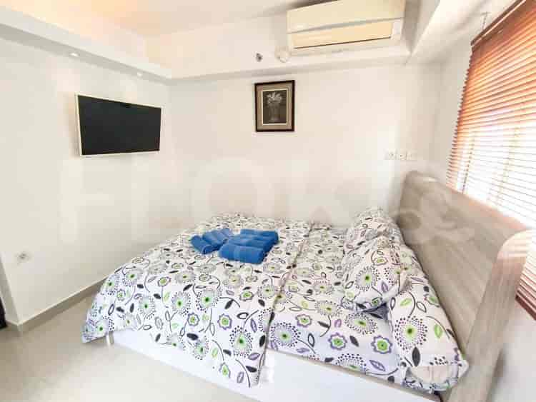 2 Bedroom on Middle Floor for Rent in The Wave Apartment - fku894 3
