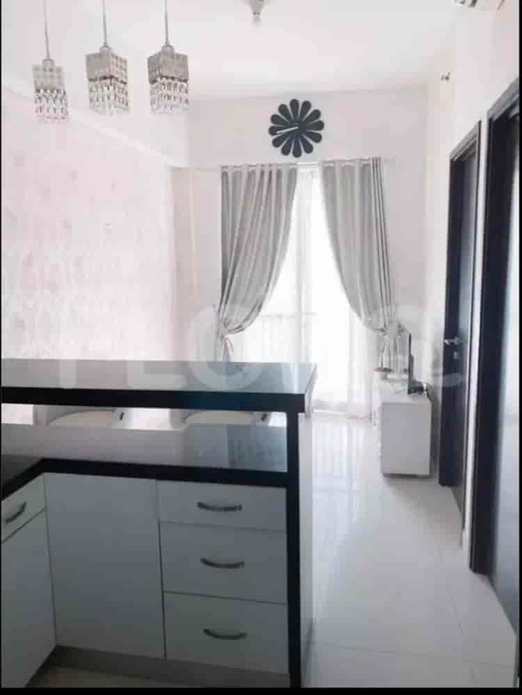 Tipe 2 Kamar Tidur di Lantai Menengah untuk disewakan di Westmark Apartemen - ftae95 1