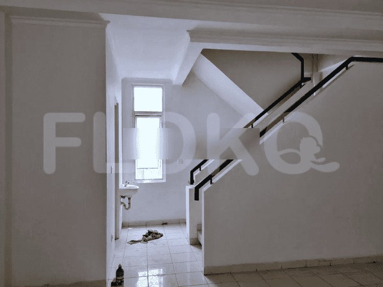 250 sqm, shophouse for rent in Jalur Sutera, Alam Sutera - RKR507 1