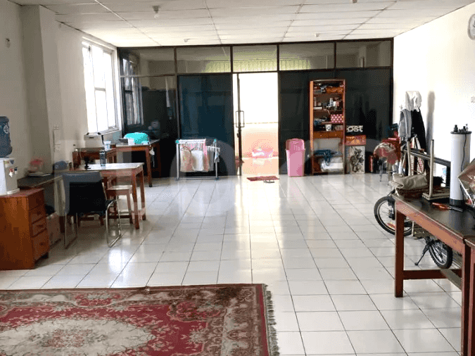 Disewakan Ruko Luas 251 m2 di Golden Boulevard, BSD - RKRd55 1
