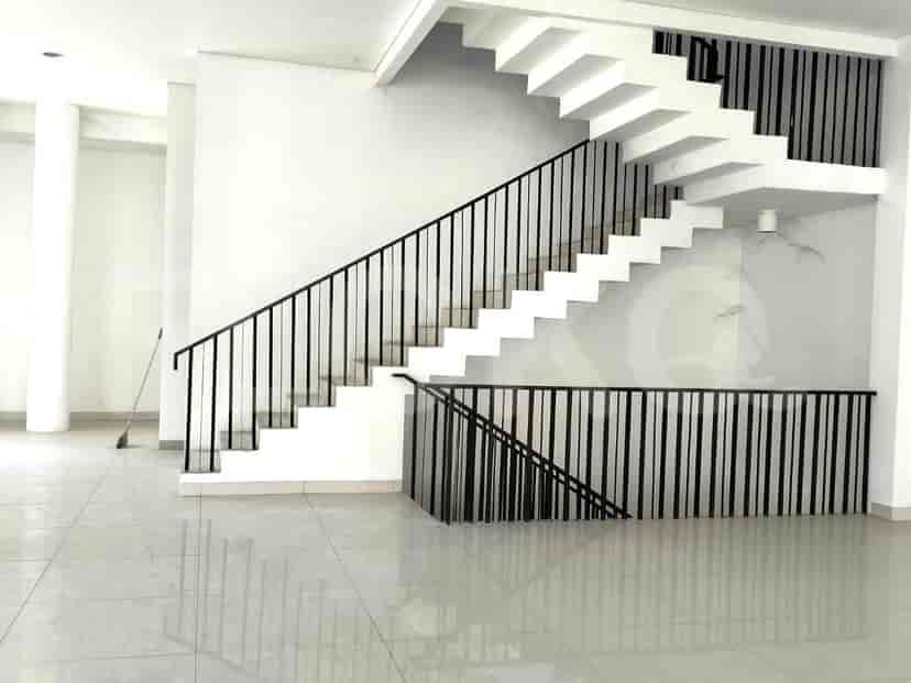 770 sqm, shophouse for rent in Foresta Business Loft, BSD 2