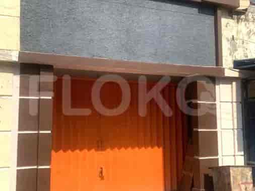 48 sqm, shophouse for rent in Ruko Deltamas, Bekasi - RKR0e2 2