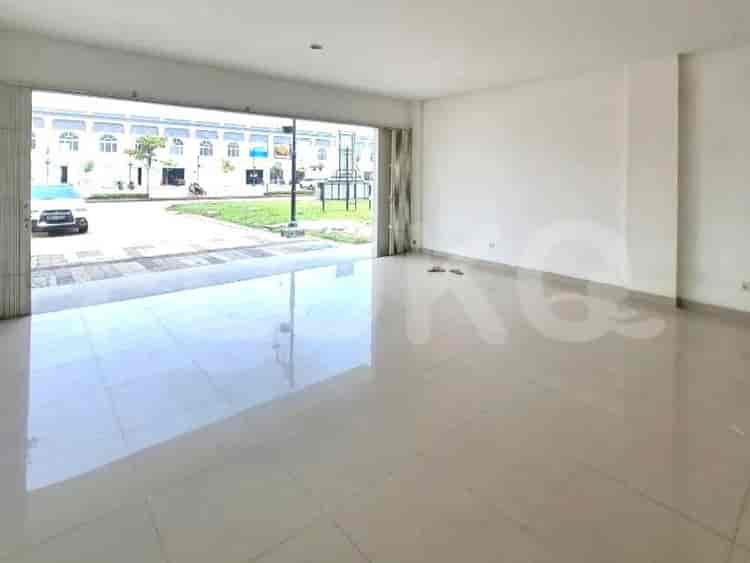 143 sqm, shophouse for rent in Ruko Sevilla Jababeka, Bekasi - RKRf0d 4