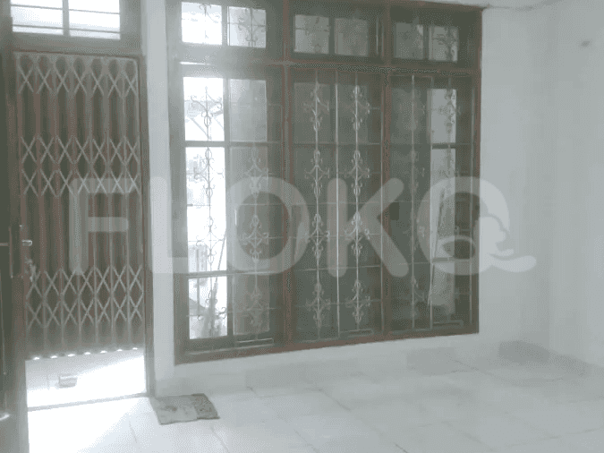Disewakan Ruko Luas 160 m2 di Harapan Indah Blok OC, Bekasi 1