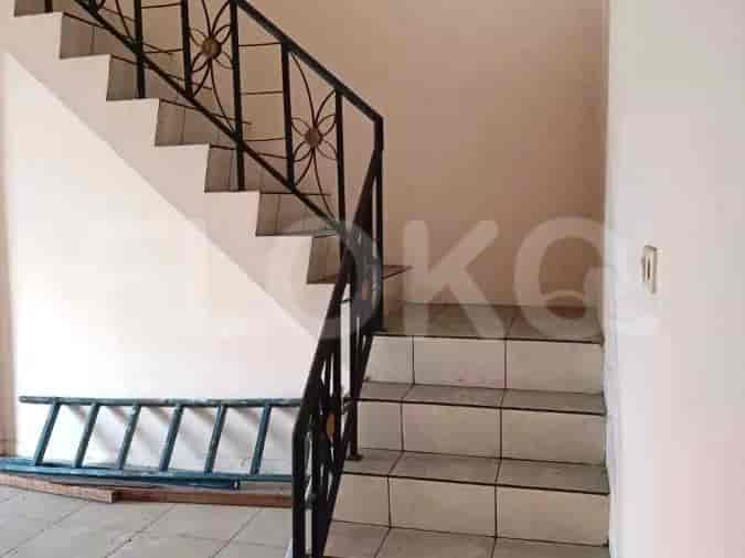 170 sqm, shophouse for rent in Boulevard Hijau Raya, Bekasi - RKRb45 2