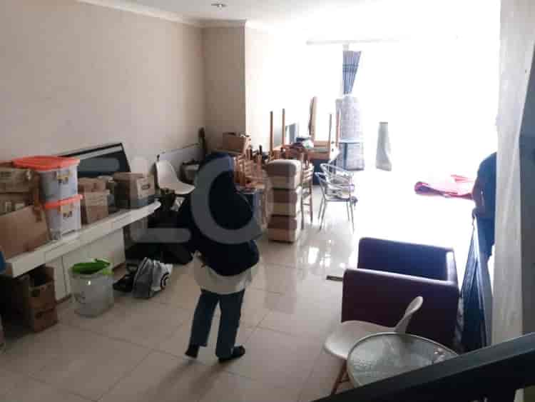 240 sqm, shophouse for rent in Grand Wisata, Bekasi - RKRb05 6
