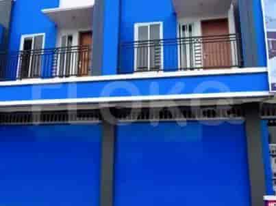 112 sqm, shophouse for rent in Mutiara Gading City, Bekasi - RKR647 1