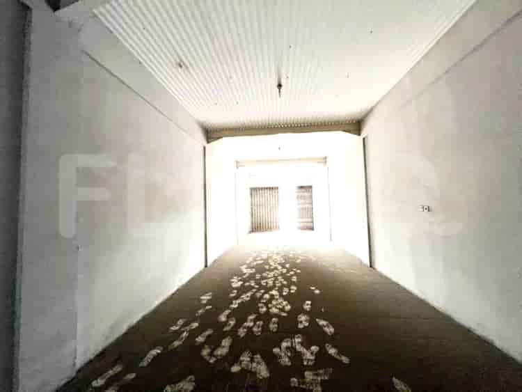 Disewakan Ruko Luas 180 m2 di Cikarang Barat, Bekasi - RKR59f 3
