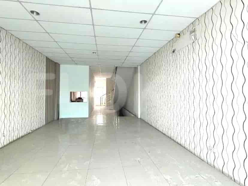 216 sqm, shophouse for rent in Ruko Festival, Sultan Agung, Bekasi 4