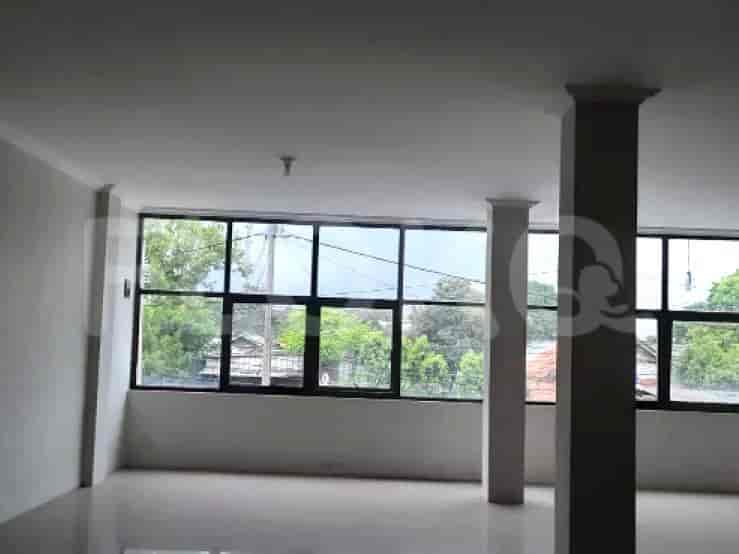 Disewakan Ruko Luas 120 m2 di Narogon, Bekasi Timur - RKRecb 6