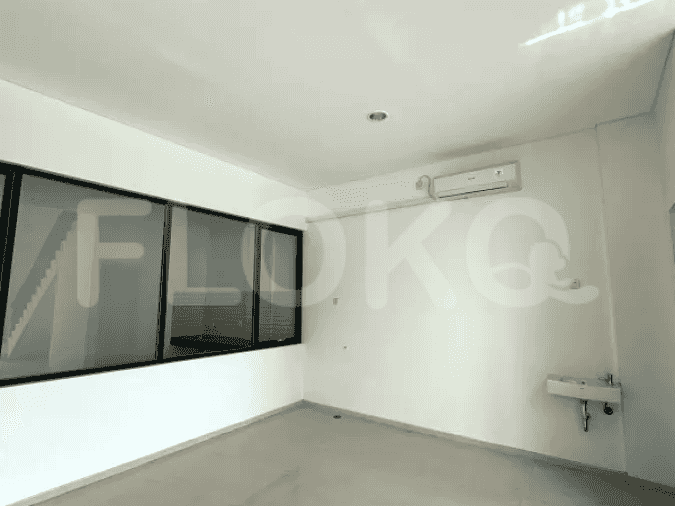 Disewakan Ruko Luas 150 m2 di Golden City, Bekasi Utara - RKR578 4