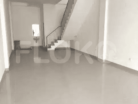 131 sqm, shophouse for rent in Gunung Putri, Bogor - RKR504 3