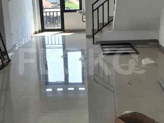 Disewakan Ruko Luas 162 m2 di Perumahan Damara Village, Bogor - RKRc4c 4