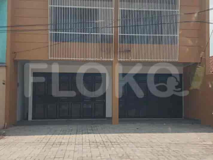 Disewakan Ruko Luas 200 m2 di Cileungsi, Bogor - RKRea1 1